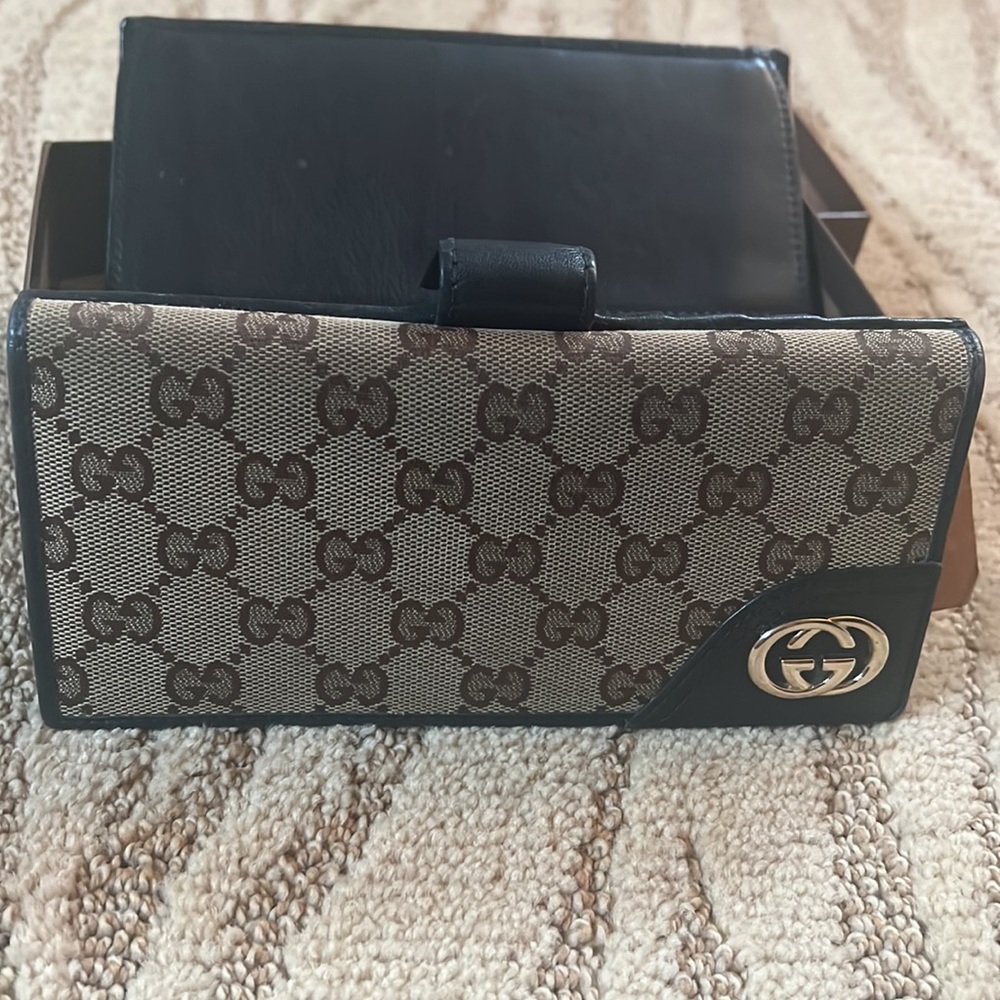 Gucci Wallet